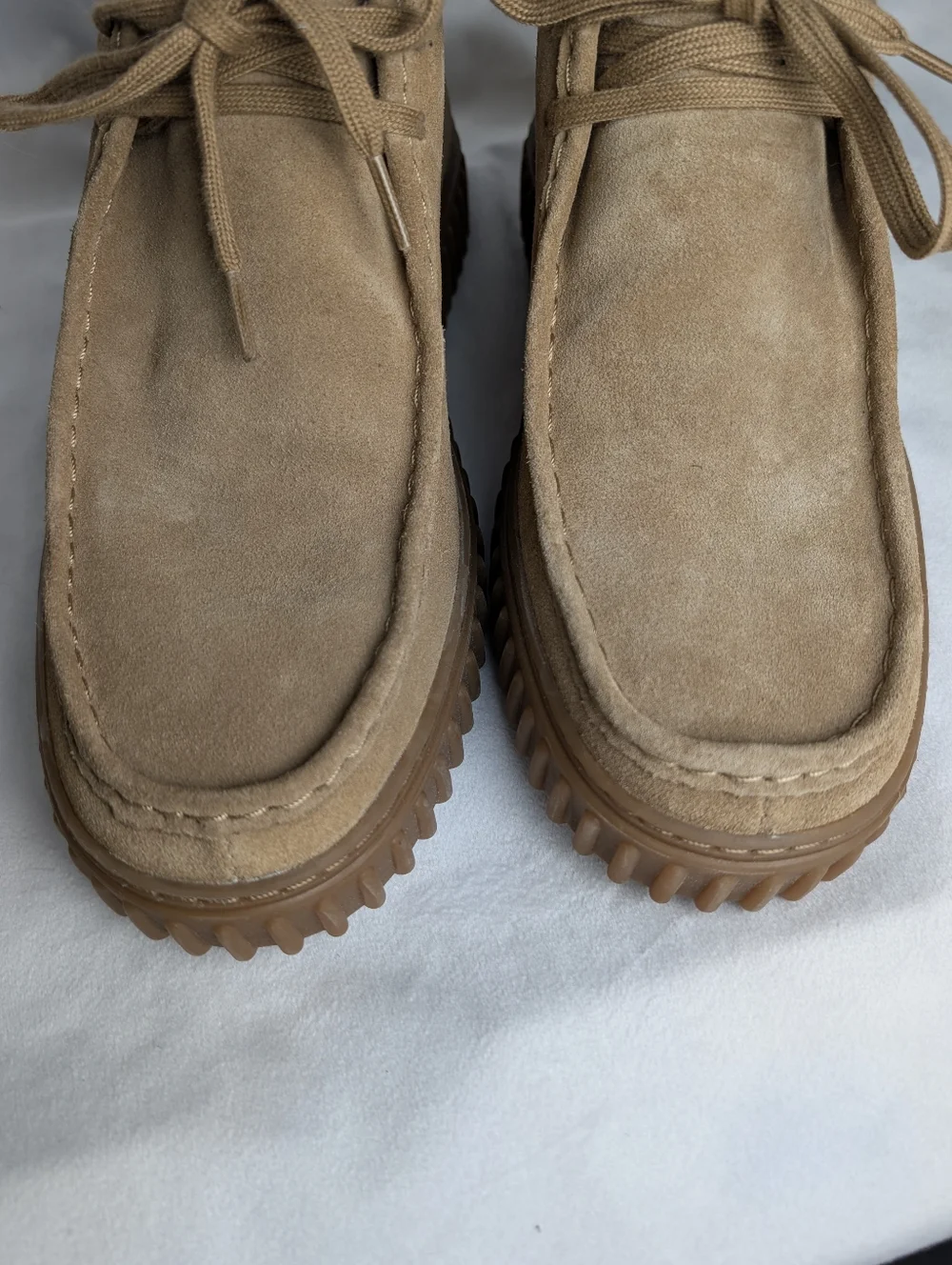 Clarks Men’s Suede Chukka Boots in Tan